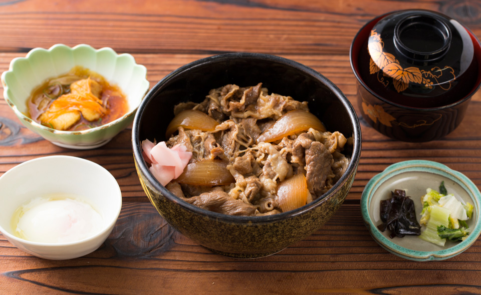 メニュー ランチメニュー 淡路島牛丼 島の うまい を丸ごとどうぞ 絶景レストラン うずの丘 公式 うずのくに Com 淡路島の南あわじを中心とした観光とランチグルメの情報サイト
