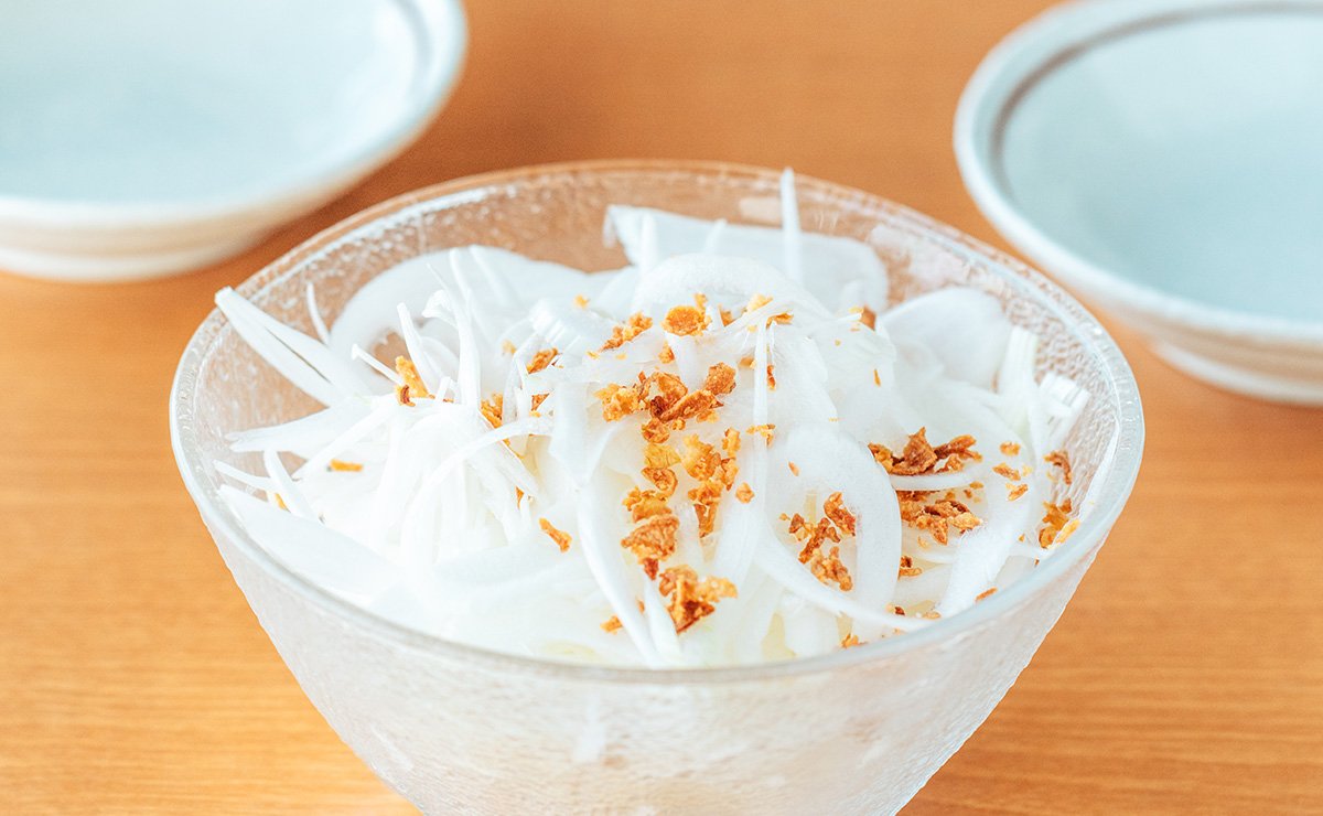 新玉ねぎのスライスサラダ