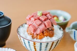 淡路和牛花咲マスとろ丼