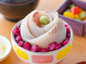 裏旬サワラ花咲碗